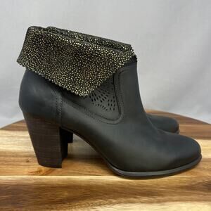 Ugg Thames Seaweed Women’s Boots Black Leather Perforated Gold Sparkle 10 US